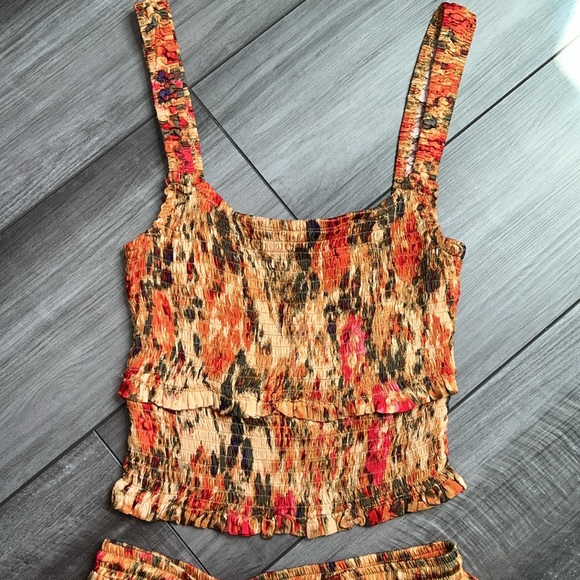 Olivaceous Multicolor High Waist Shorts - Picture 12 of 13